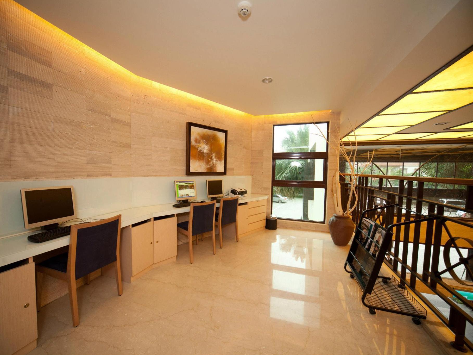Crownshine Resort Джиаоси Екстериор снимка