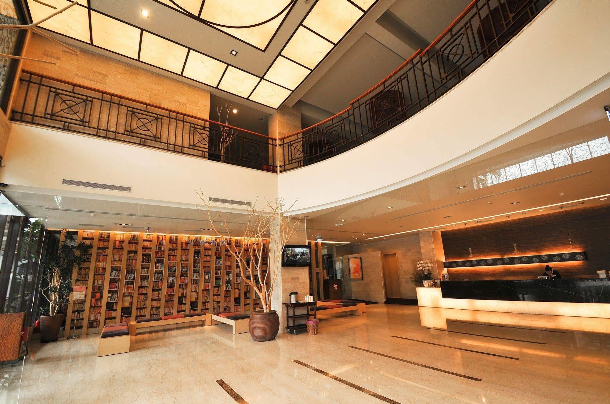 Crownshine Resort Джиаоси Екстериор снимка